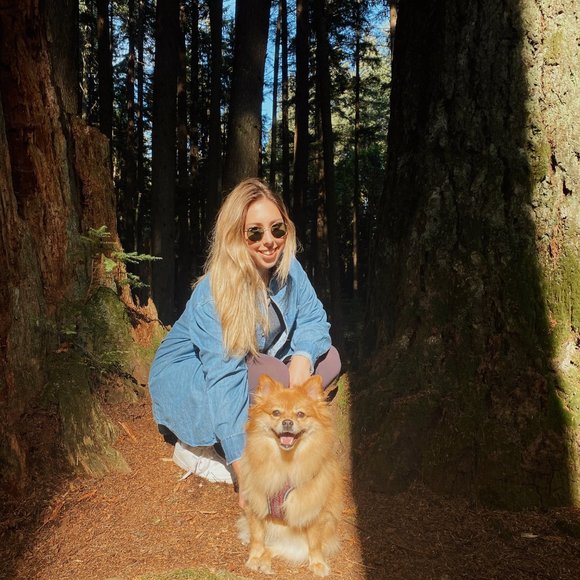 Meet your Posher, Lauren - Picture 3 of 4